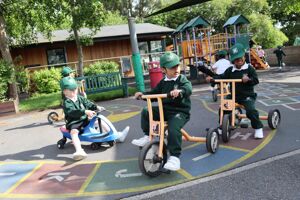 24 05 15 nursery outdoor play 6