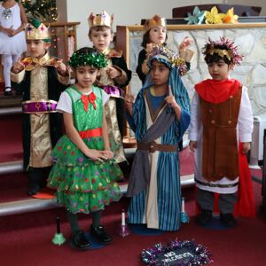 24 12 04 kingfishers nativity 8