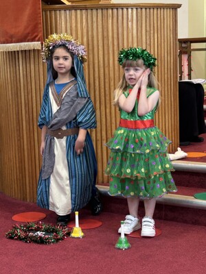 24 12 04 kingfishers nativity 28