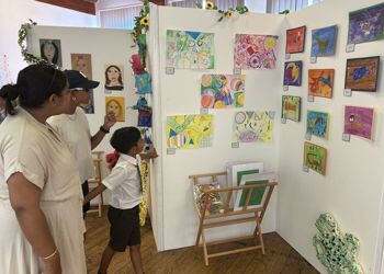25 07 02 Arts Evening News