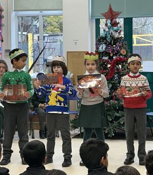 25 11 28 xmas assembly stack 4