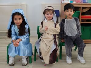 25 12 03 cygnets christmas assembly 1