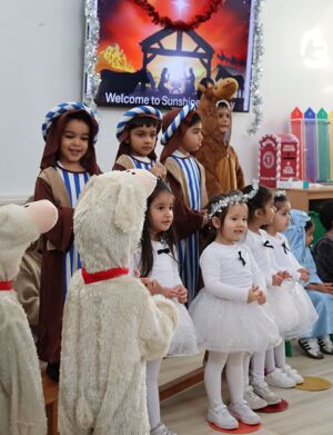 25 12 03 cygnets christmas assembly 5