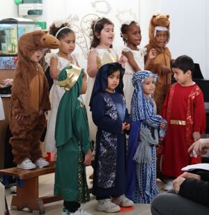 25 12 03 cygnets christmas assembly 8