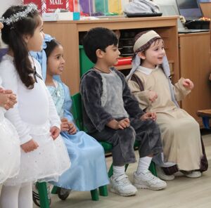 25 12 03 cygnets christmas assembly 9